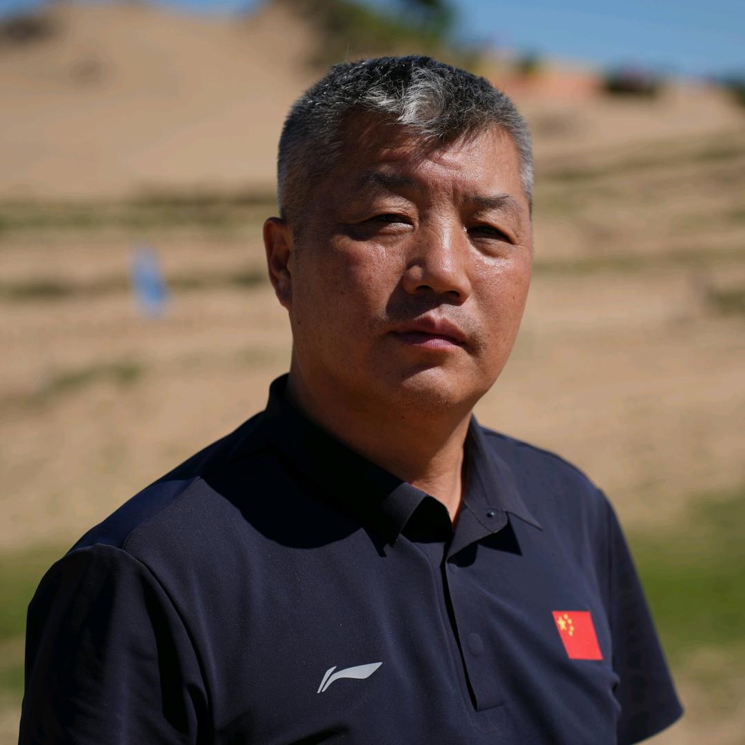 公益治沙人包哥