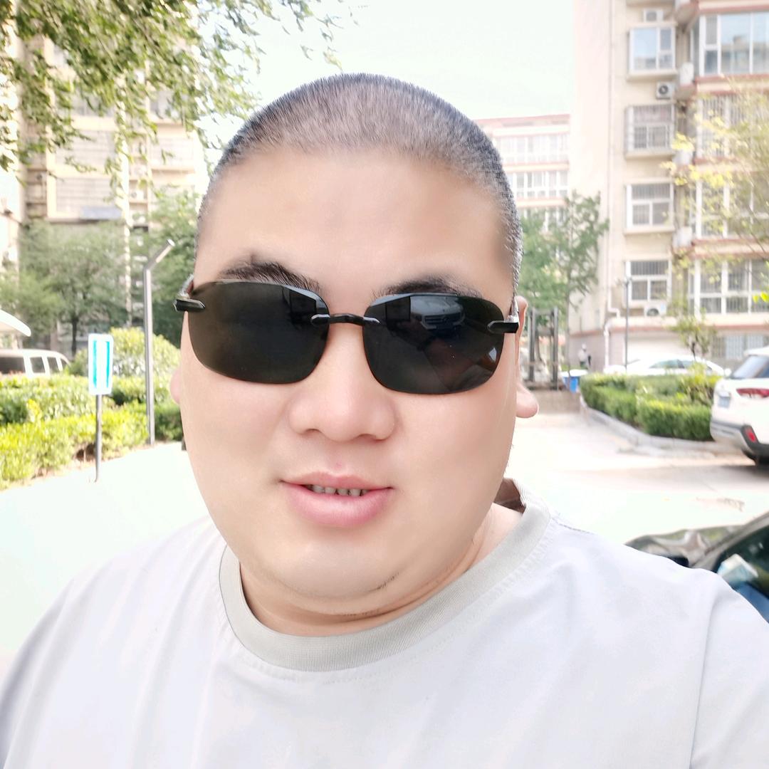 小胖哥