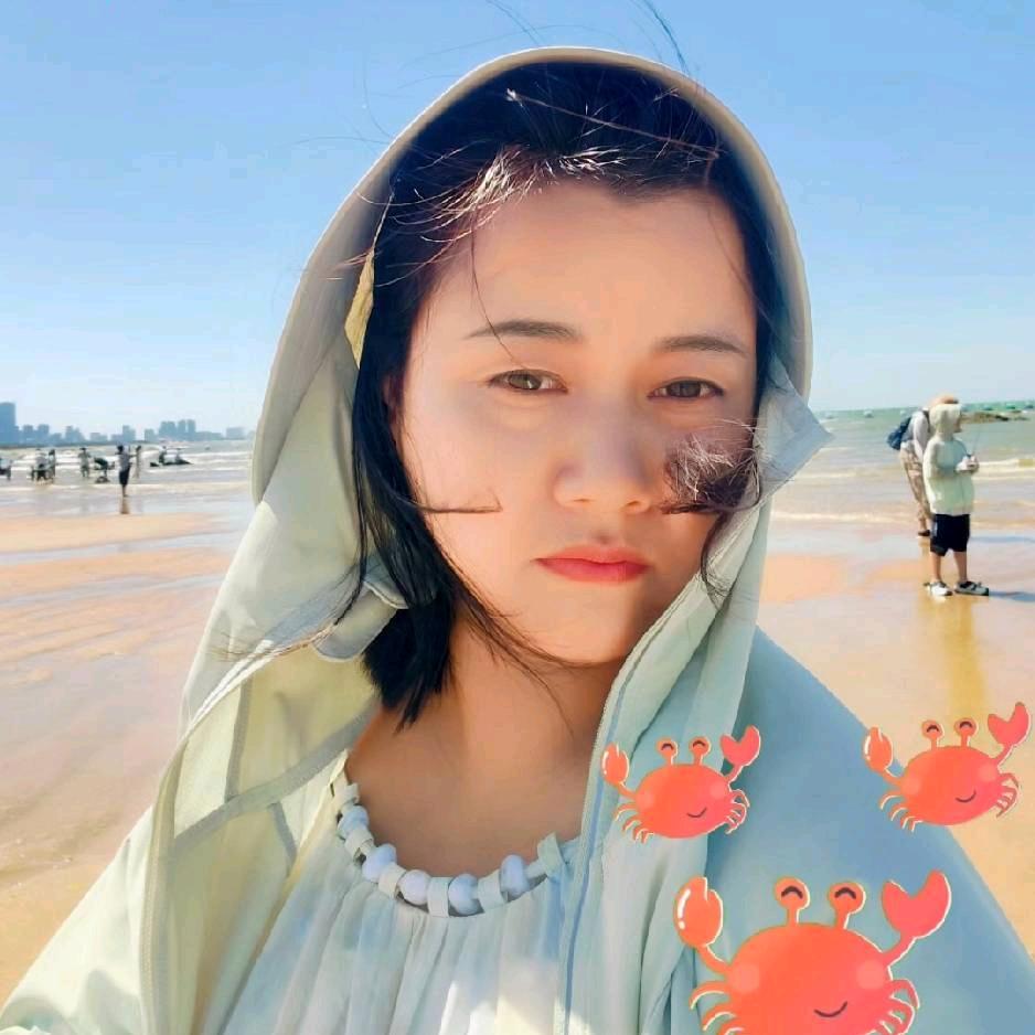 小张在卖螃蟹（🦀 当季农产品）