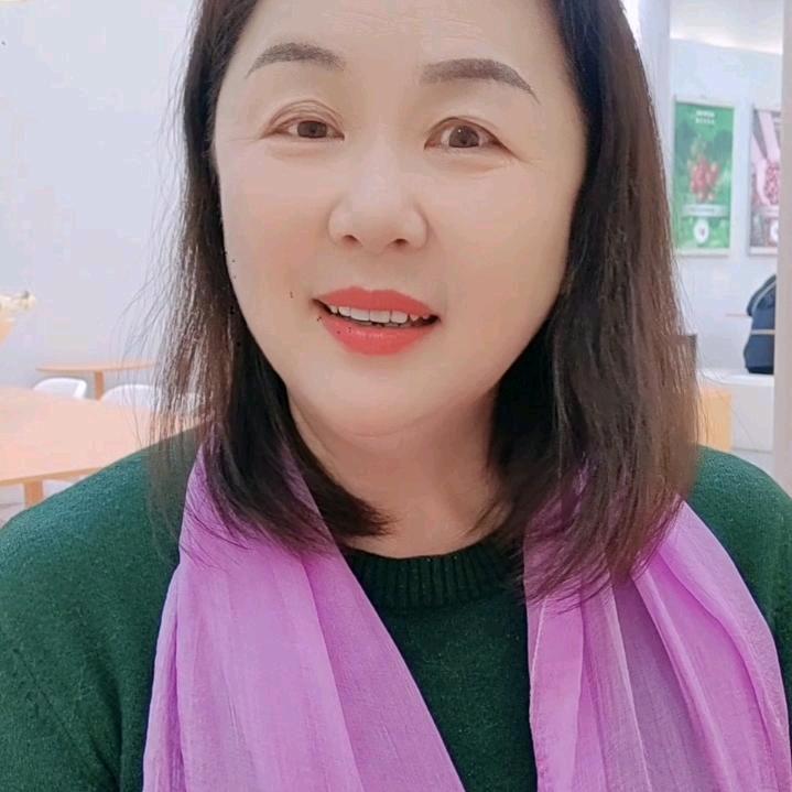 微笑的芳芳😄