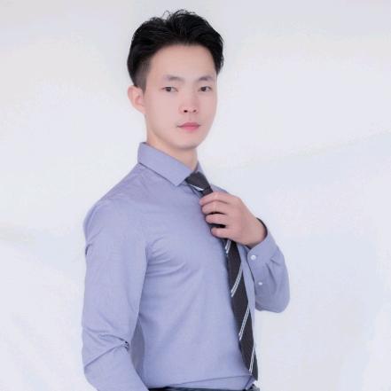 亳州云起东方爱健身的小杨