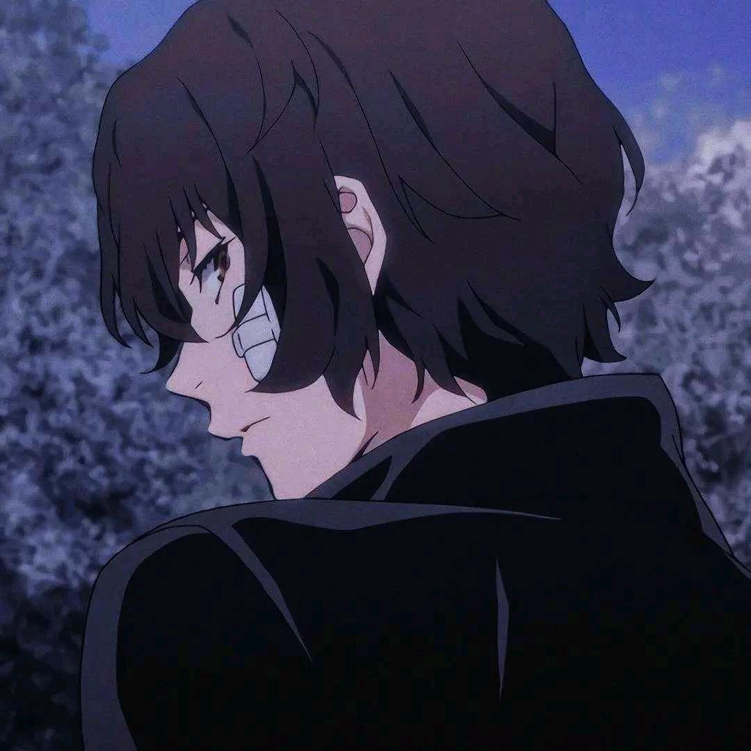 楸颜颜(攒钱去漫展版)