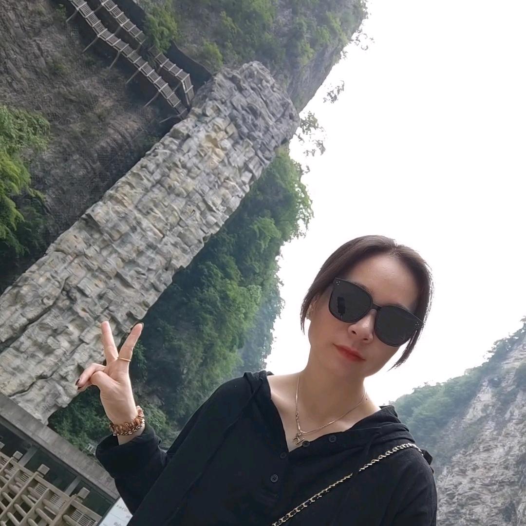 黄小