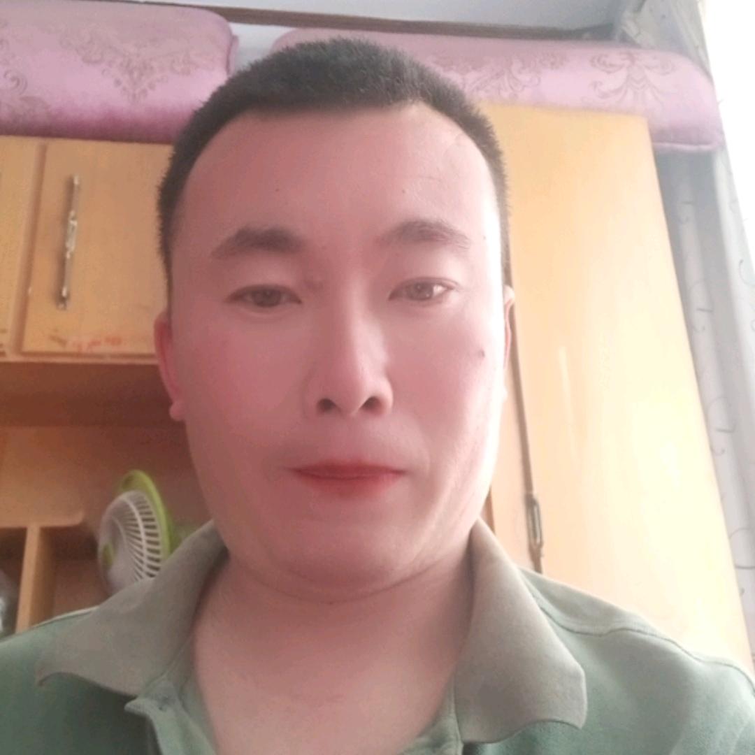 孤单一人卜龙飞