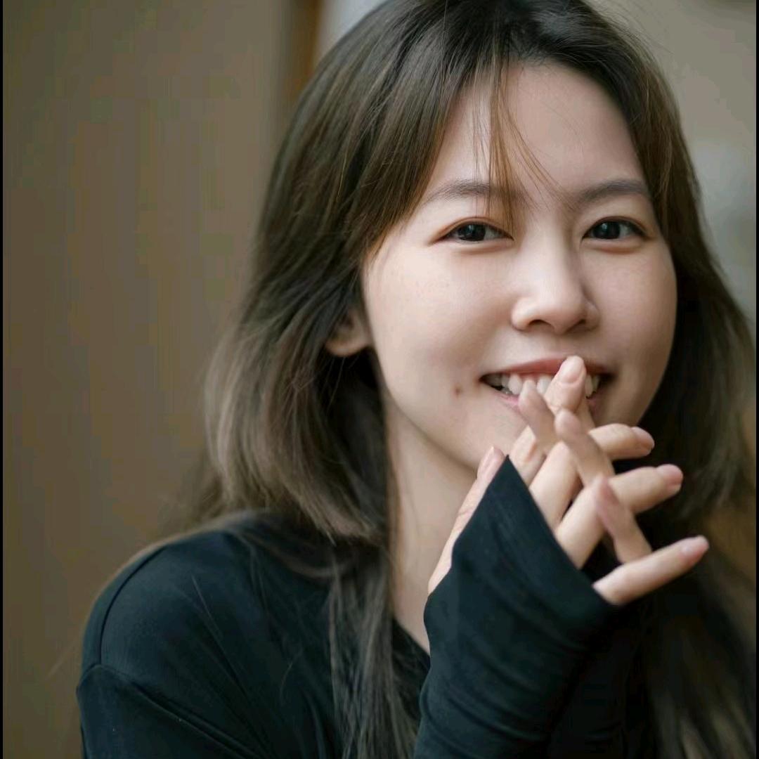 佳佳精品服装店