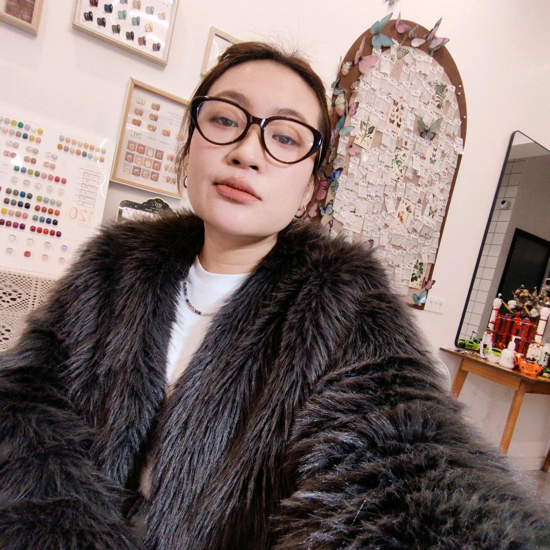 • 化妆造型师｜沐晨