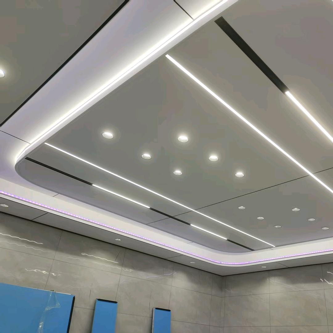 老六  专业吊顶