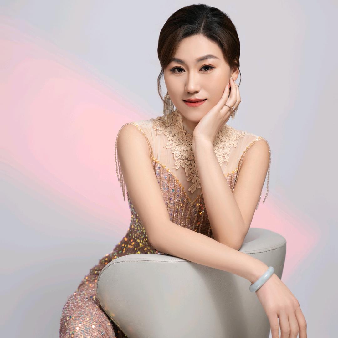 婚礼主持人小逢