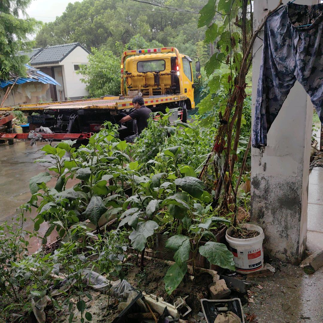 等风等雨。顺顺当当。