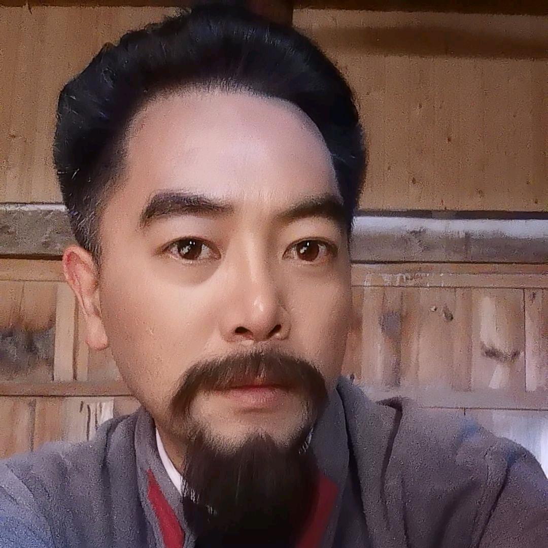 特型演员房林轩