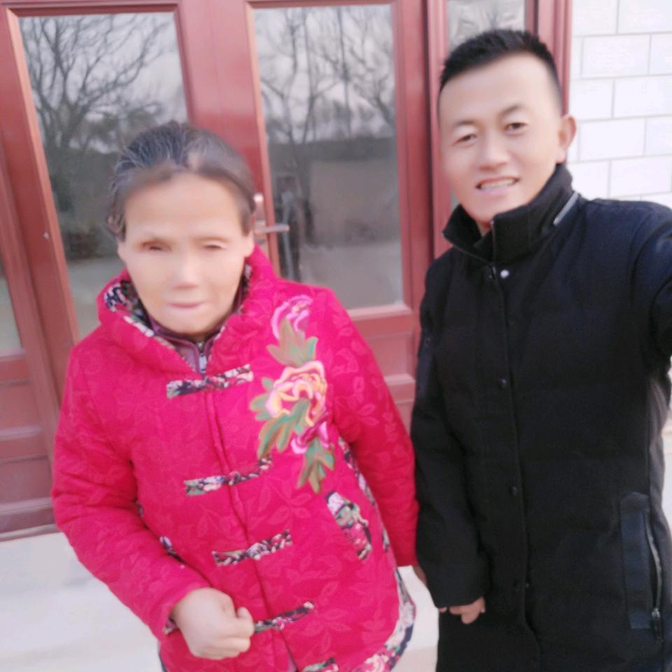 郭仔（娘俩相依为命）