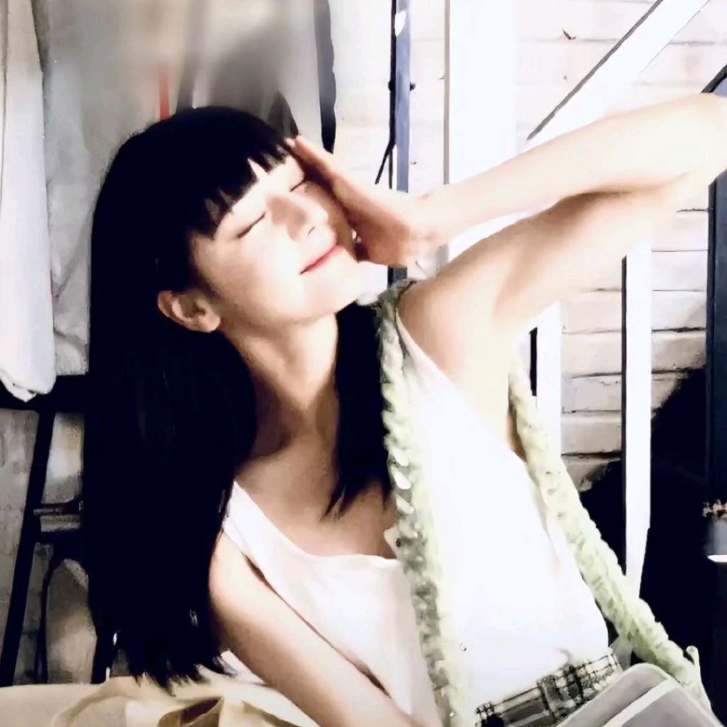 明媚的忧伤🫧