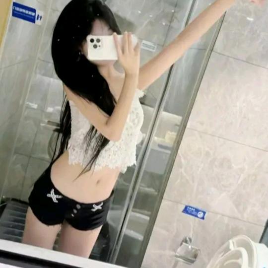 Y🎀