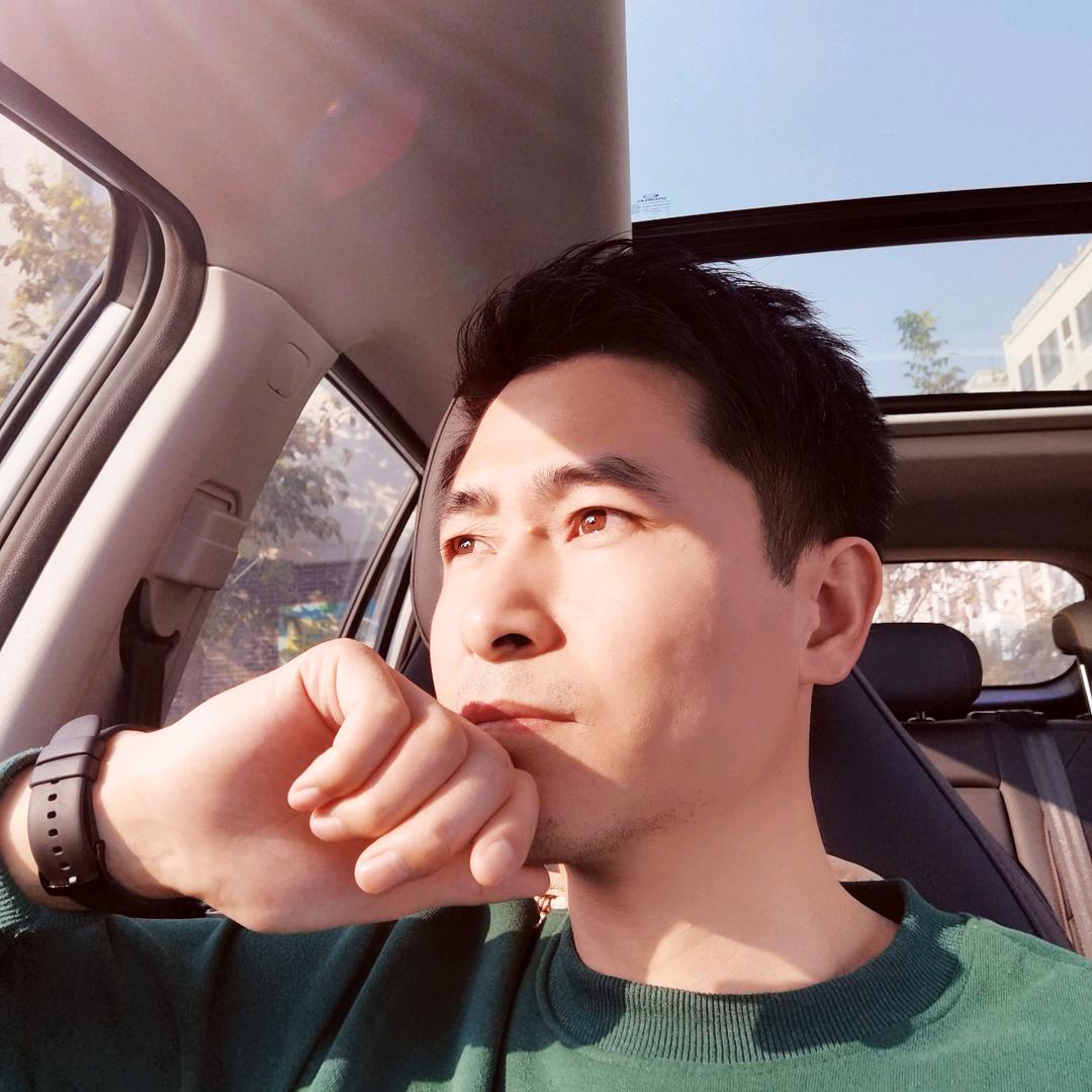 丰收牛农资 代伟