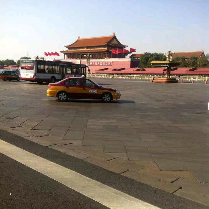 筑梦哥