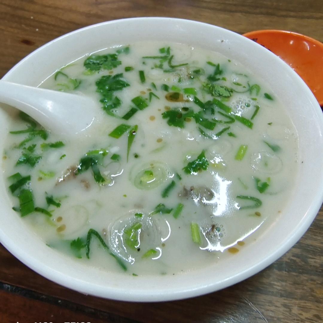 阜阳颖东方圆荟凉皮卷凉皮凉面