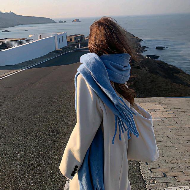 知衣服饰