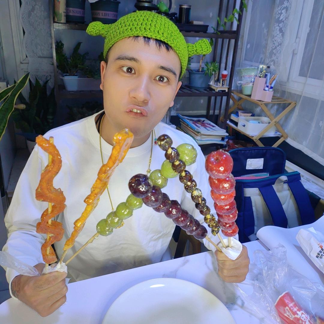 东东⭐️很贪吃！