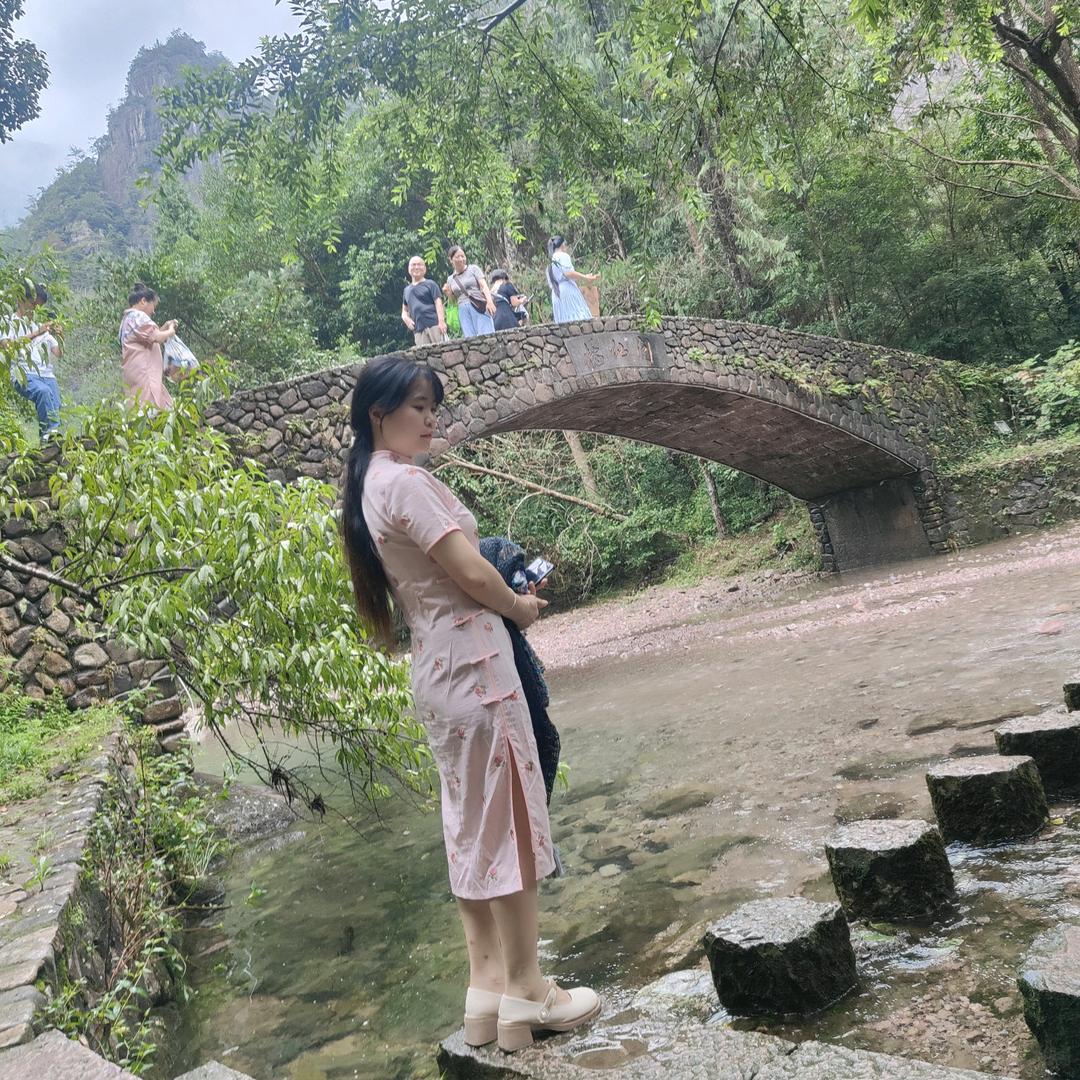 李秋瑶