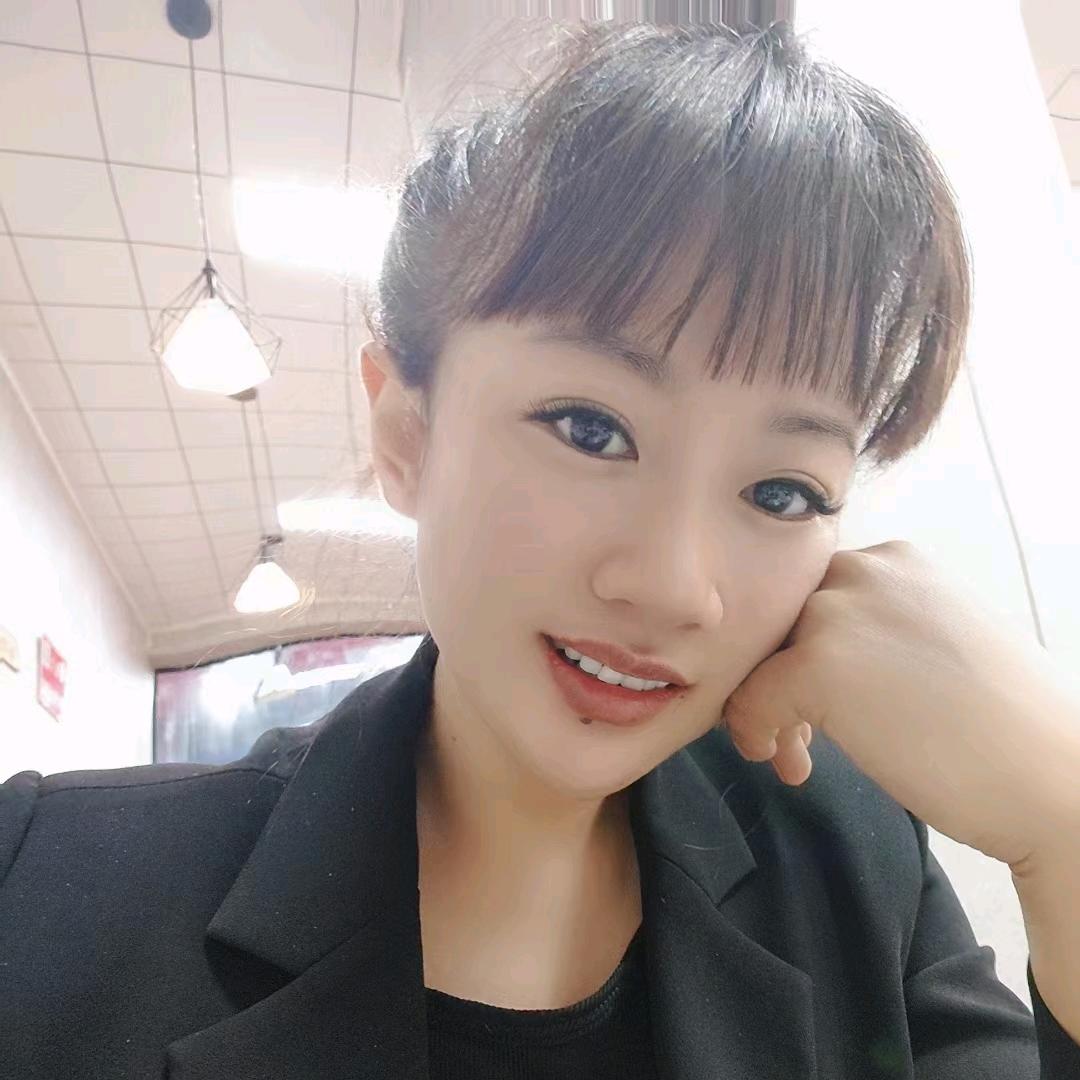 本蓝猫是个招财喵