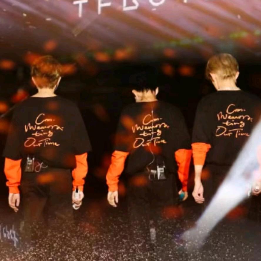 四叶草唯莓盛开