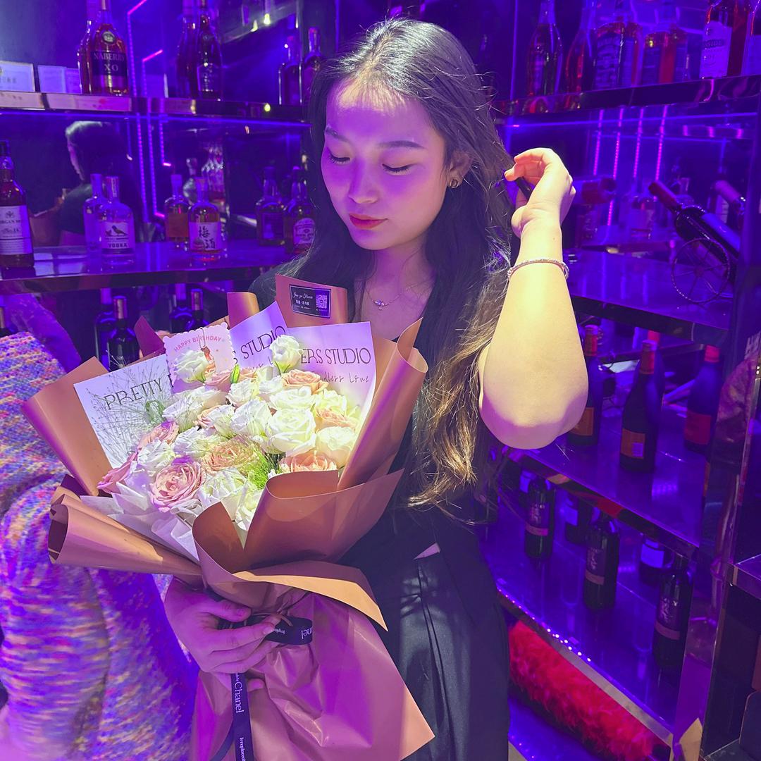 🌸ღ᭄ꦿ小邹菊°এ⁵²º᭄এ🌸