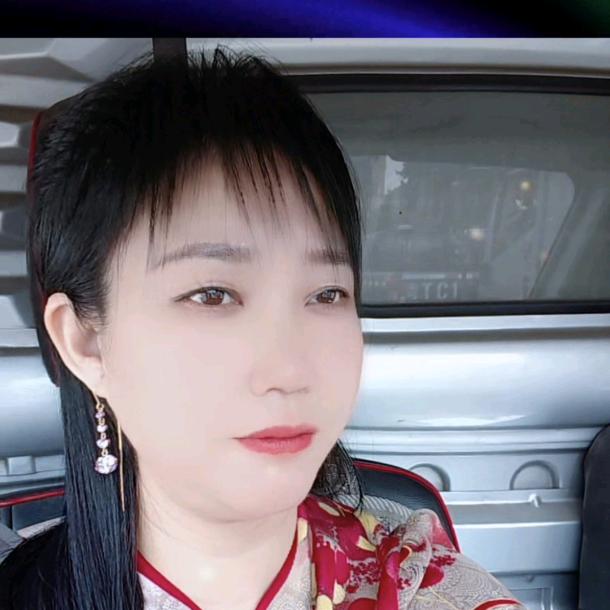 努力拼搏《川妹子》