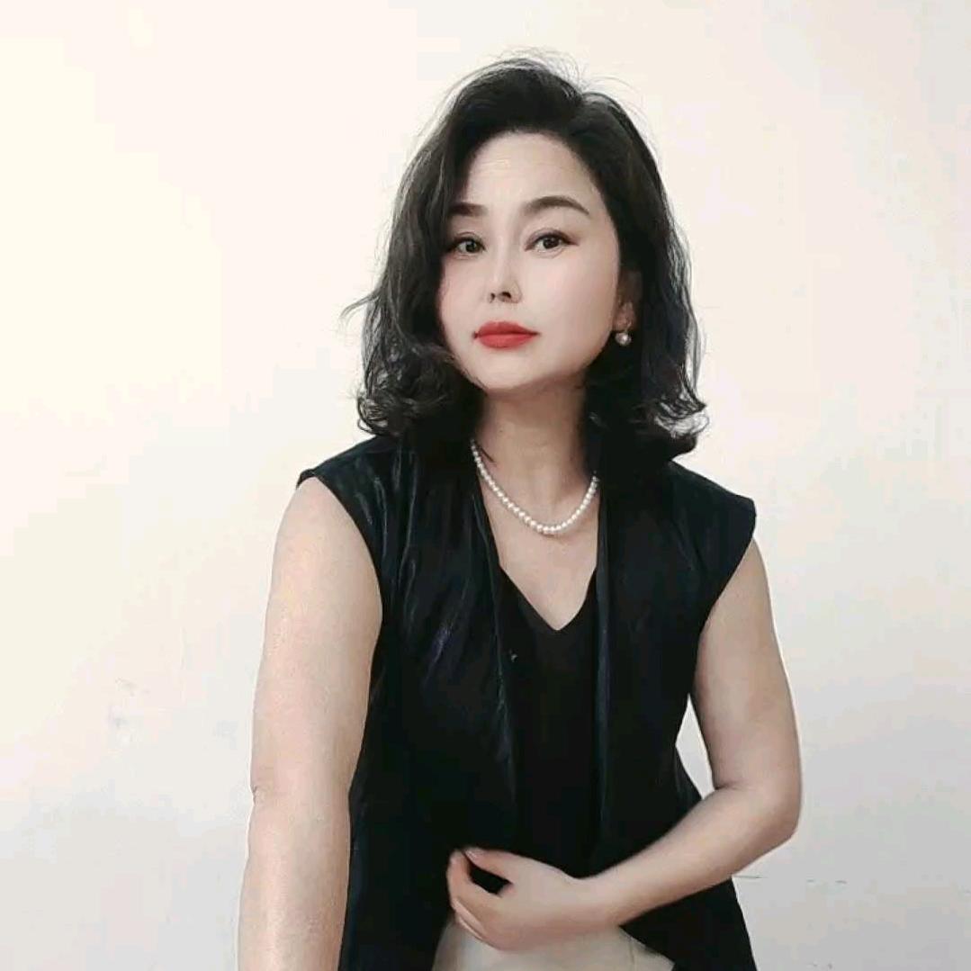 霞霞姐卖年货（马上如意）