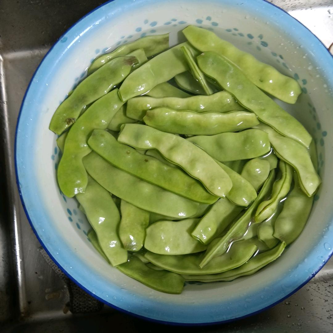 开着车放着歌，哥就是个传说