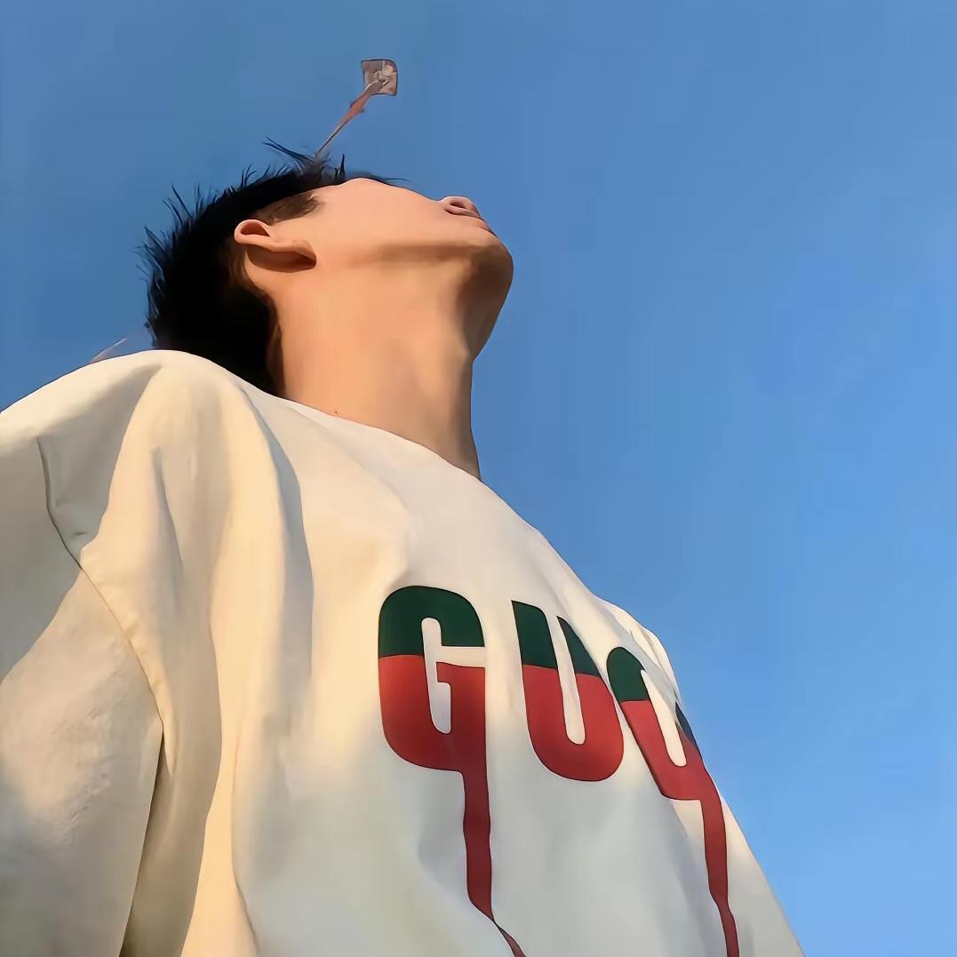 亭曈.