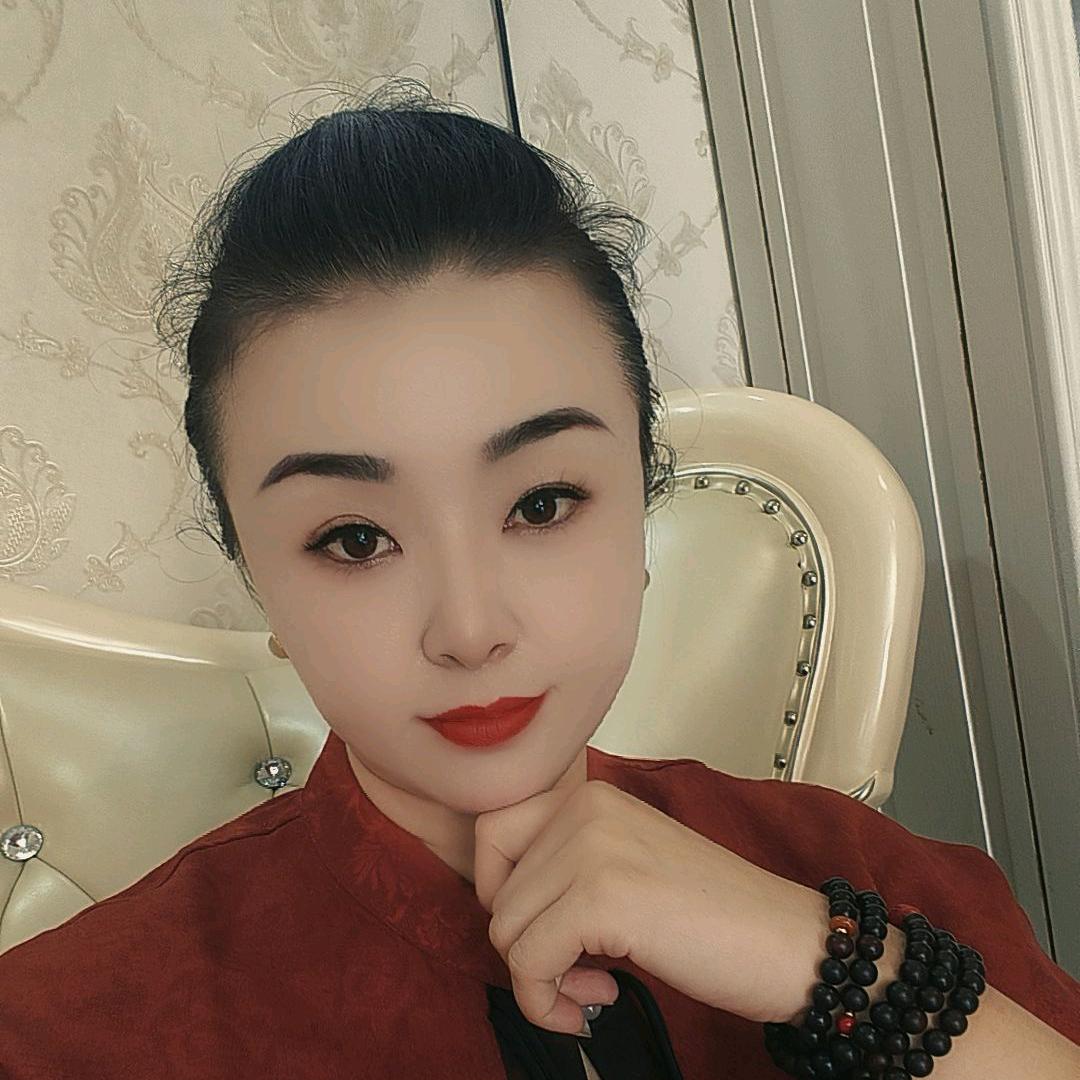 潘焱