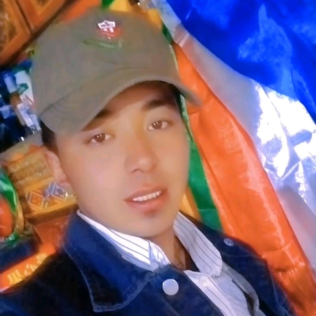 那曲小弟