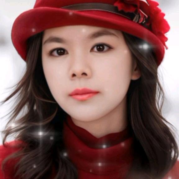 初雪✧*。٩(ˊωˋ*)و✧*。