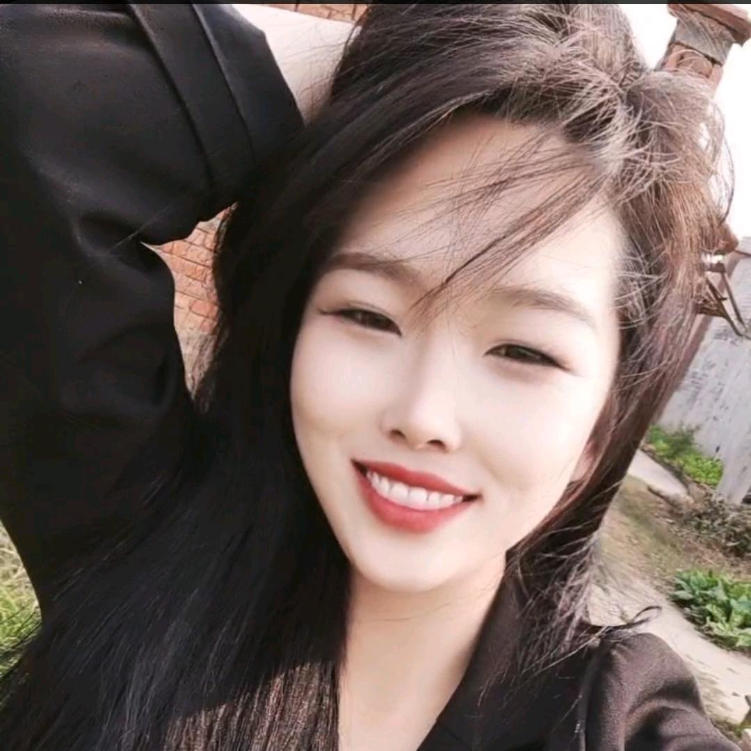 敏敏。