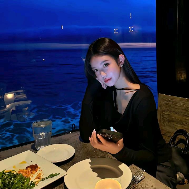 ^悸初妤^🍒（接共创）