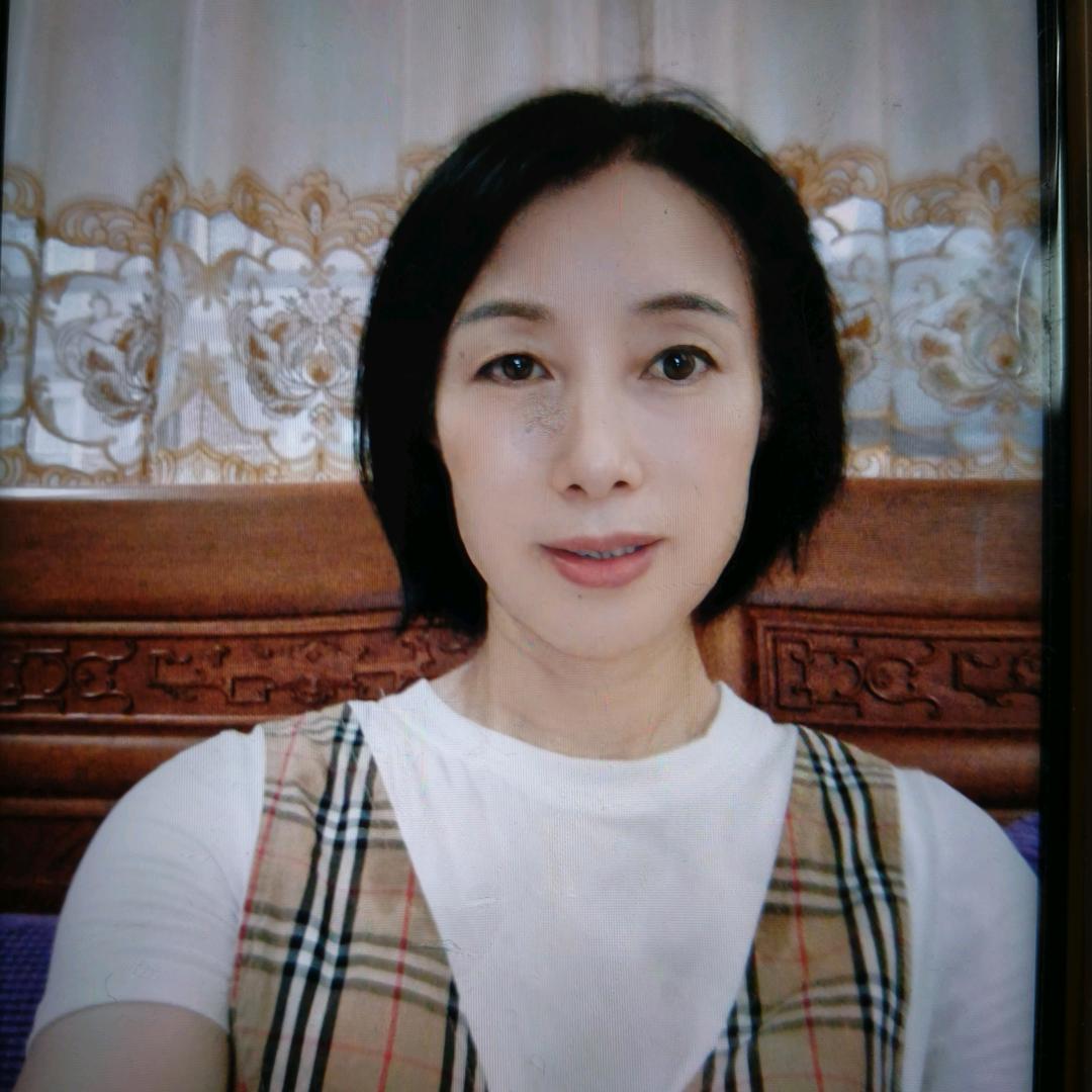 小英姐(下午1点50分)