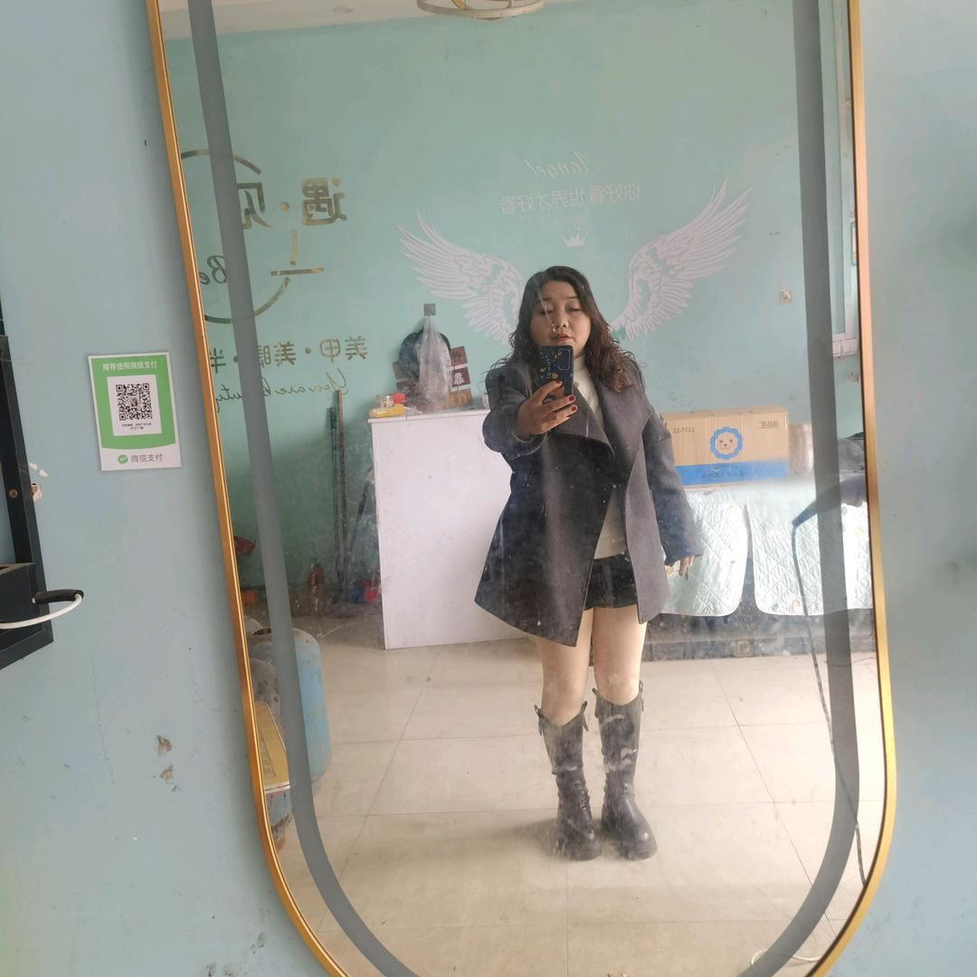 单亲英姐茶室加送健康宋（应字辈）山歌花灯