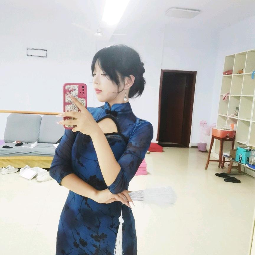 小蟑蟑