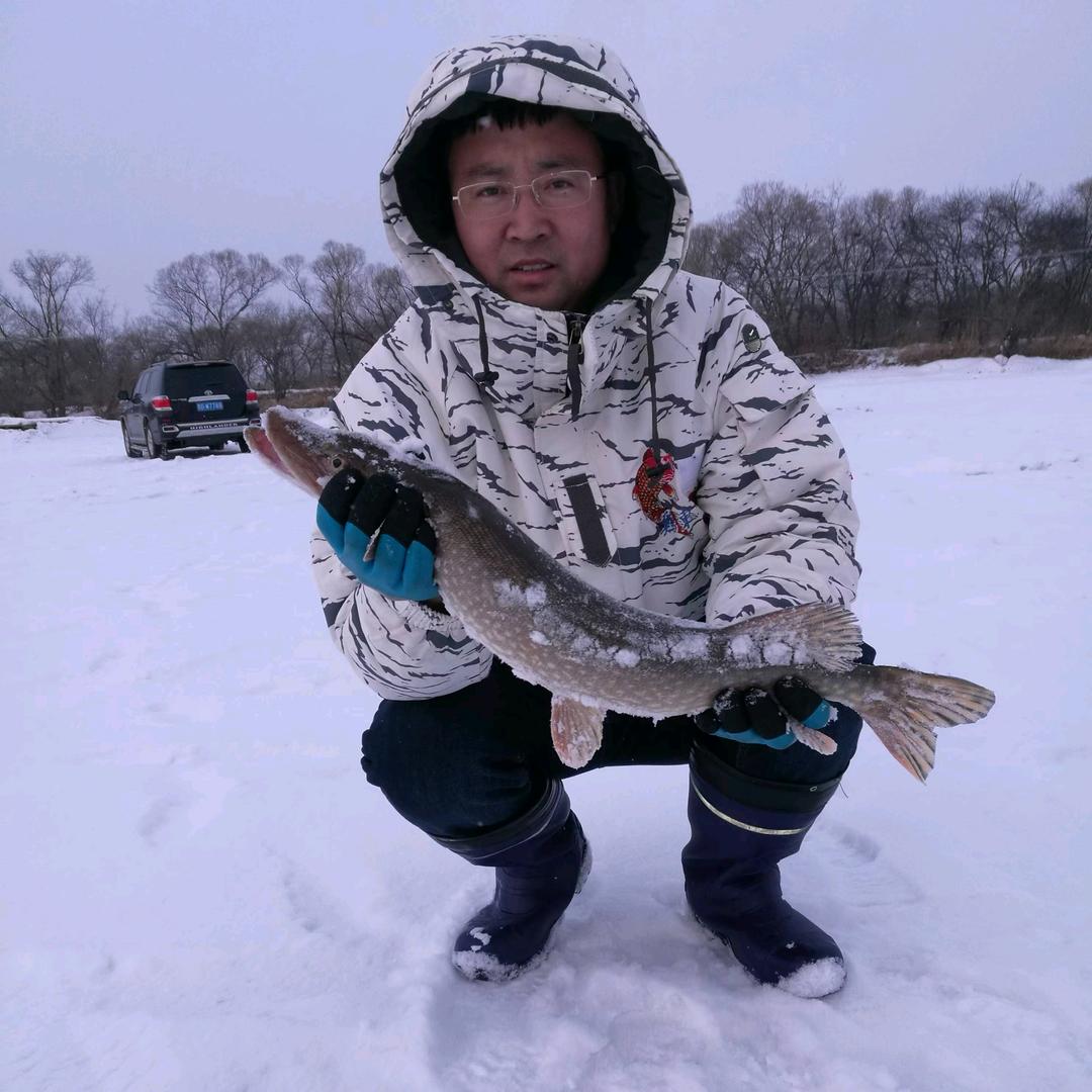 窦校长的钓鱼生活