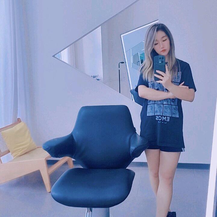 迁安 ～ 简沙龙发型设计前台