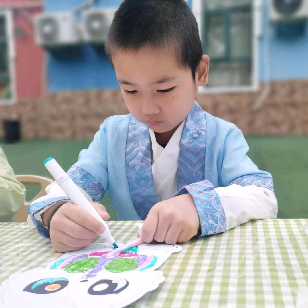 独自带娃的宝妈