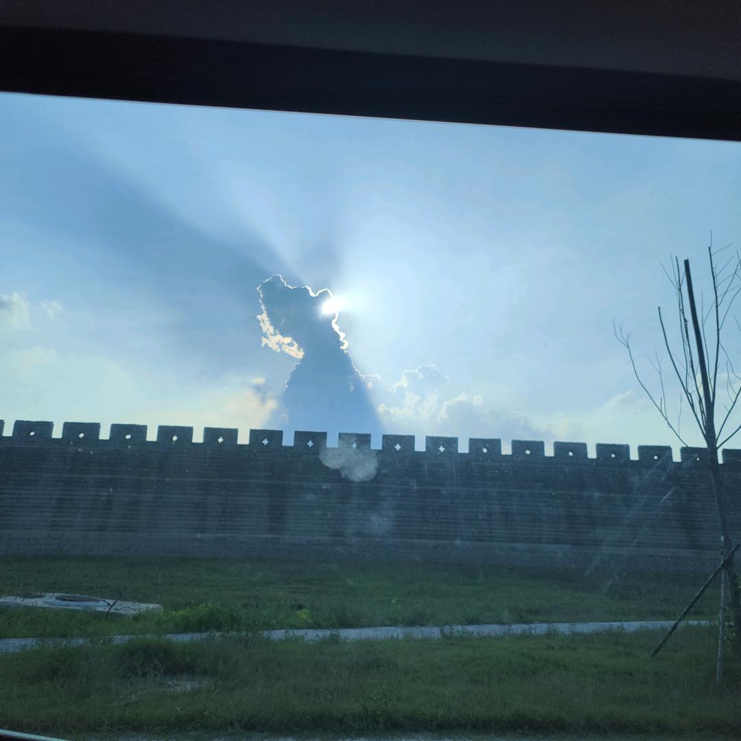 ╭(╯往事ε随风╰)╮