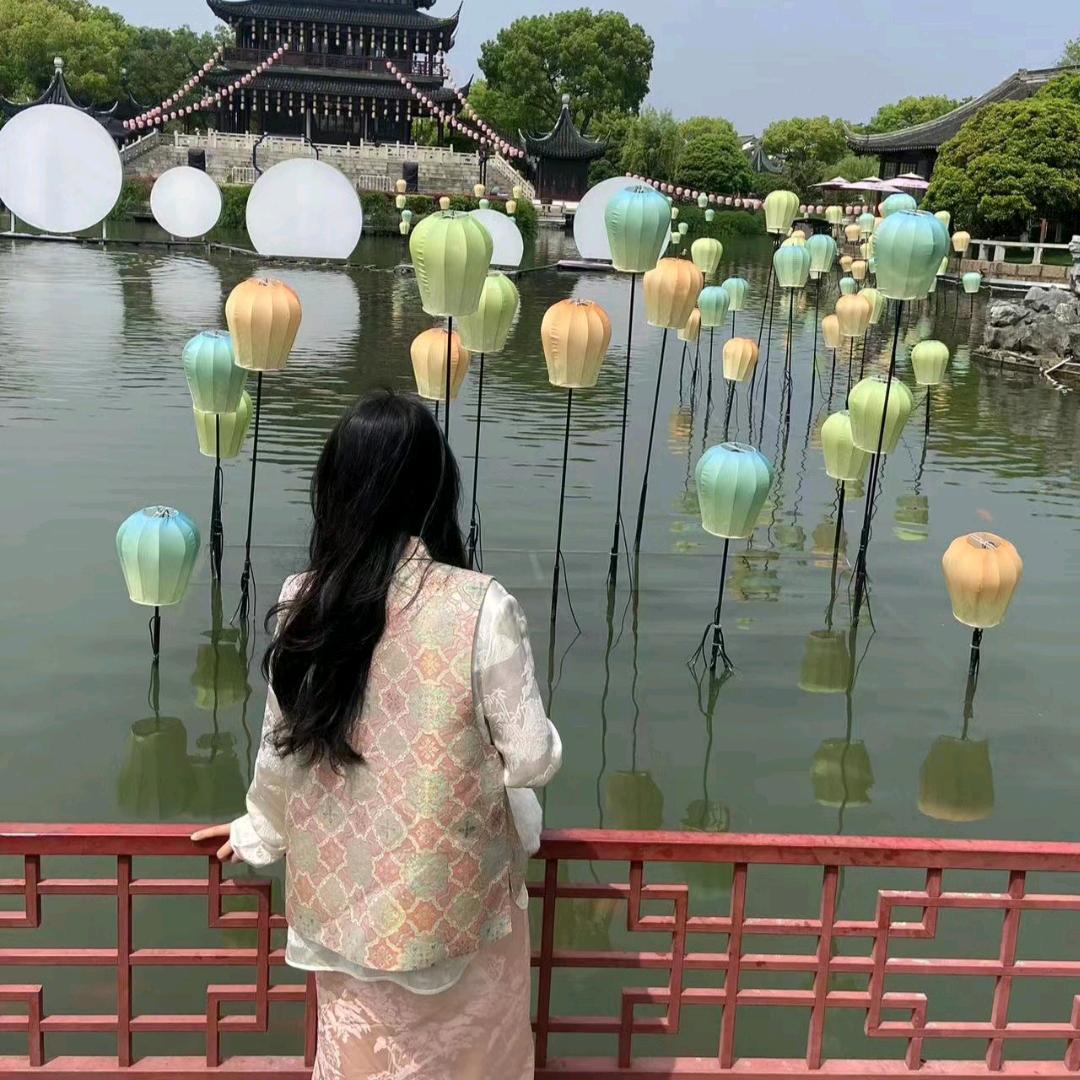 夕阳红影