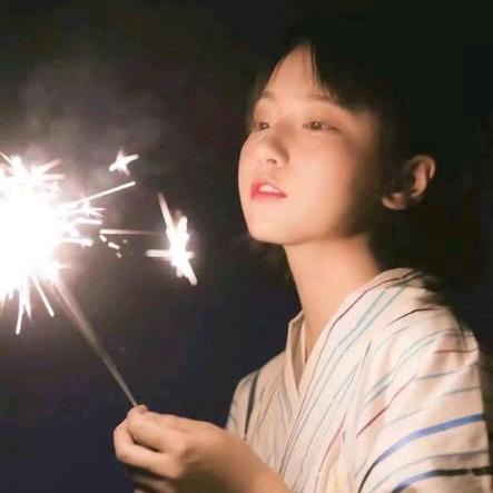 秋叶的歆