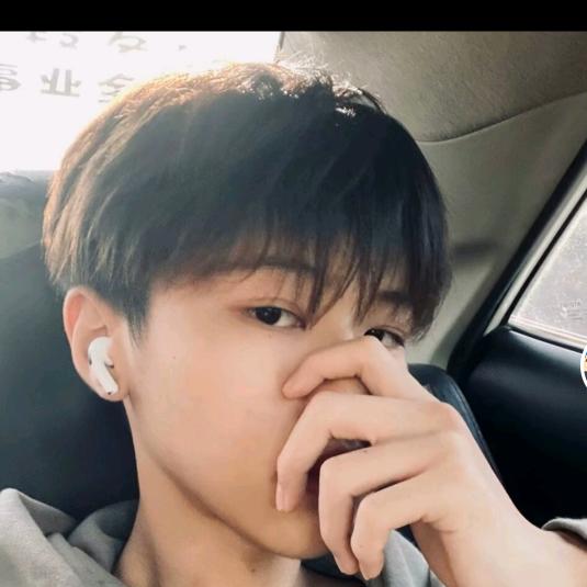 王.