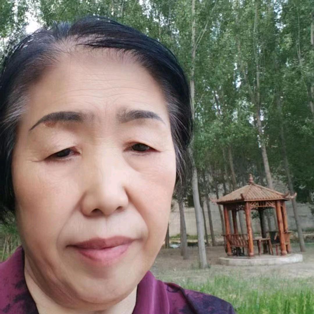 英姐🍂每天下午4点30分开播