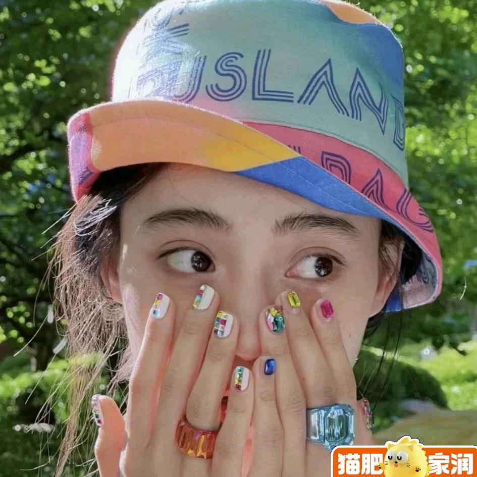穿金戴银的灵儿