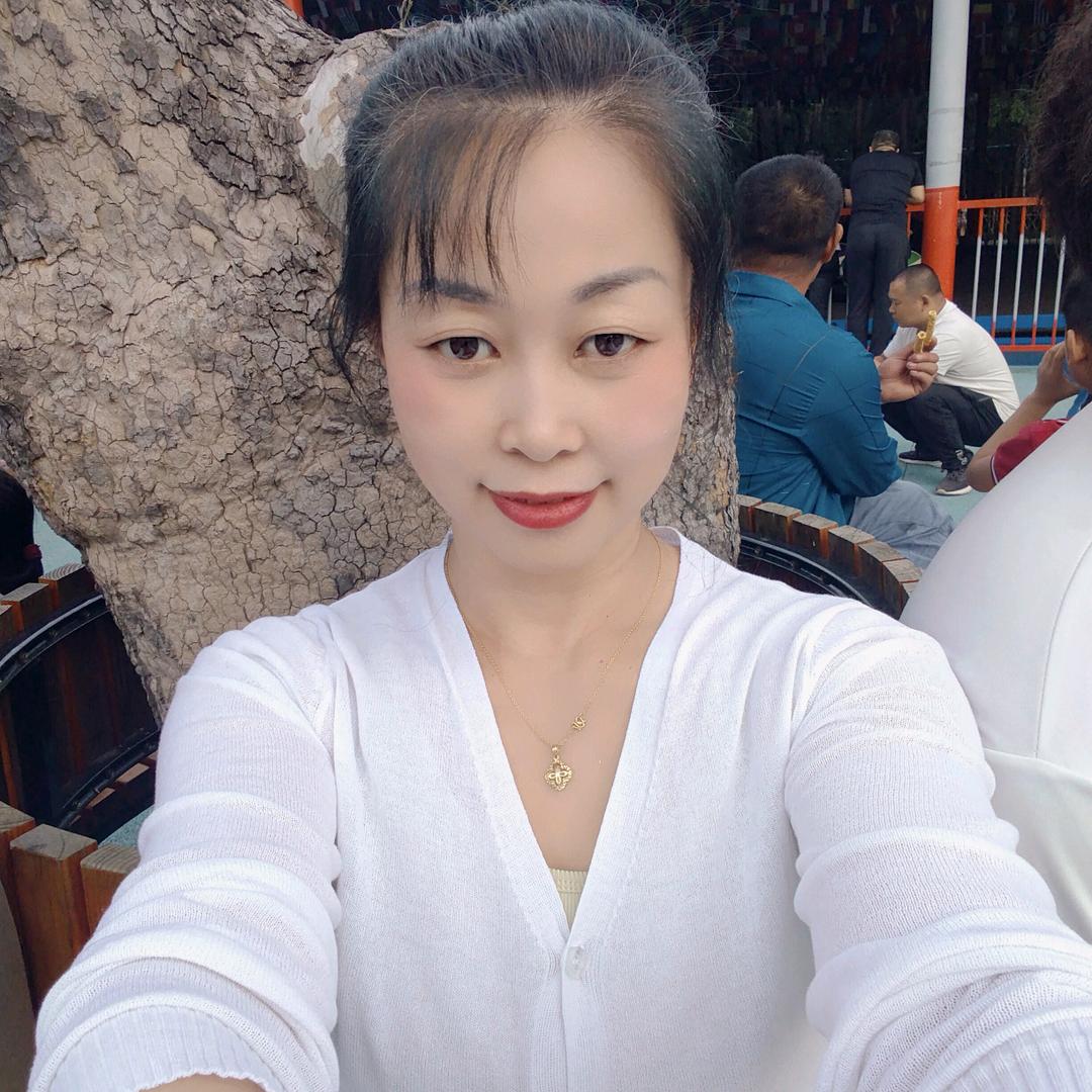 打怪兽的妮