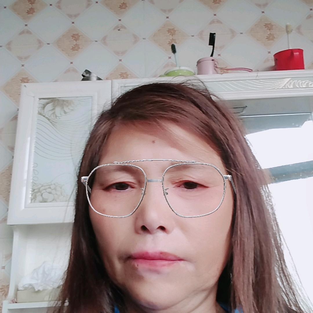 犇犇外婆