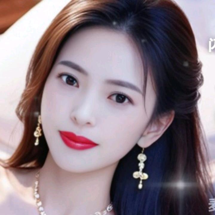 我是💕小英♠️♣️♥️♦️